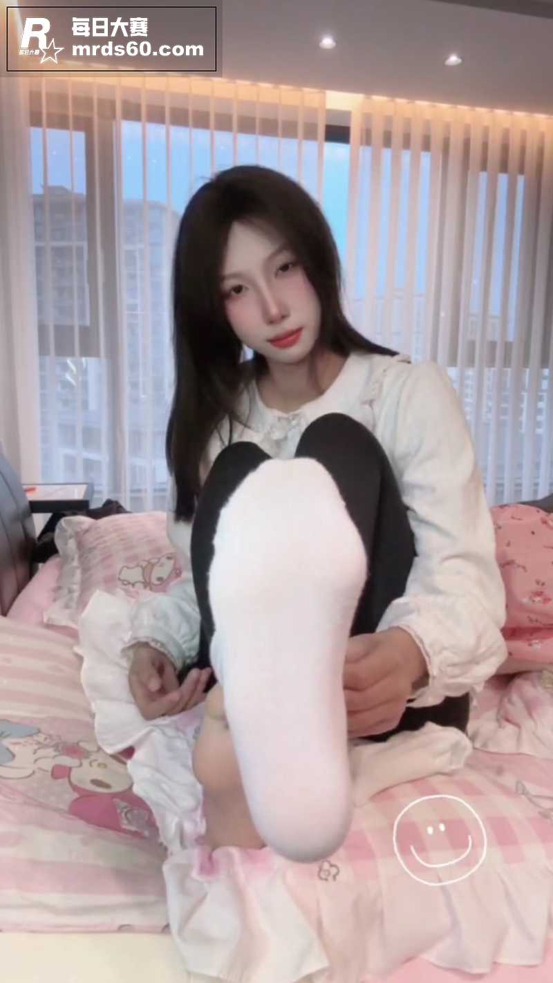 抖音百万网红足控少女相关图片8