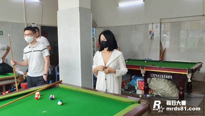 推特户外露出博主 c相关图片6