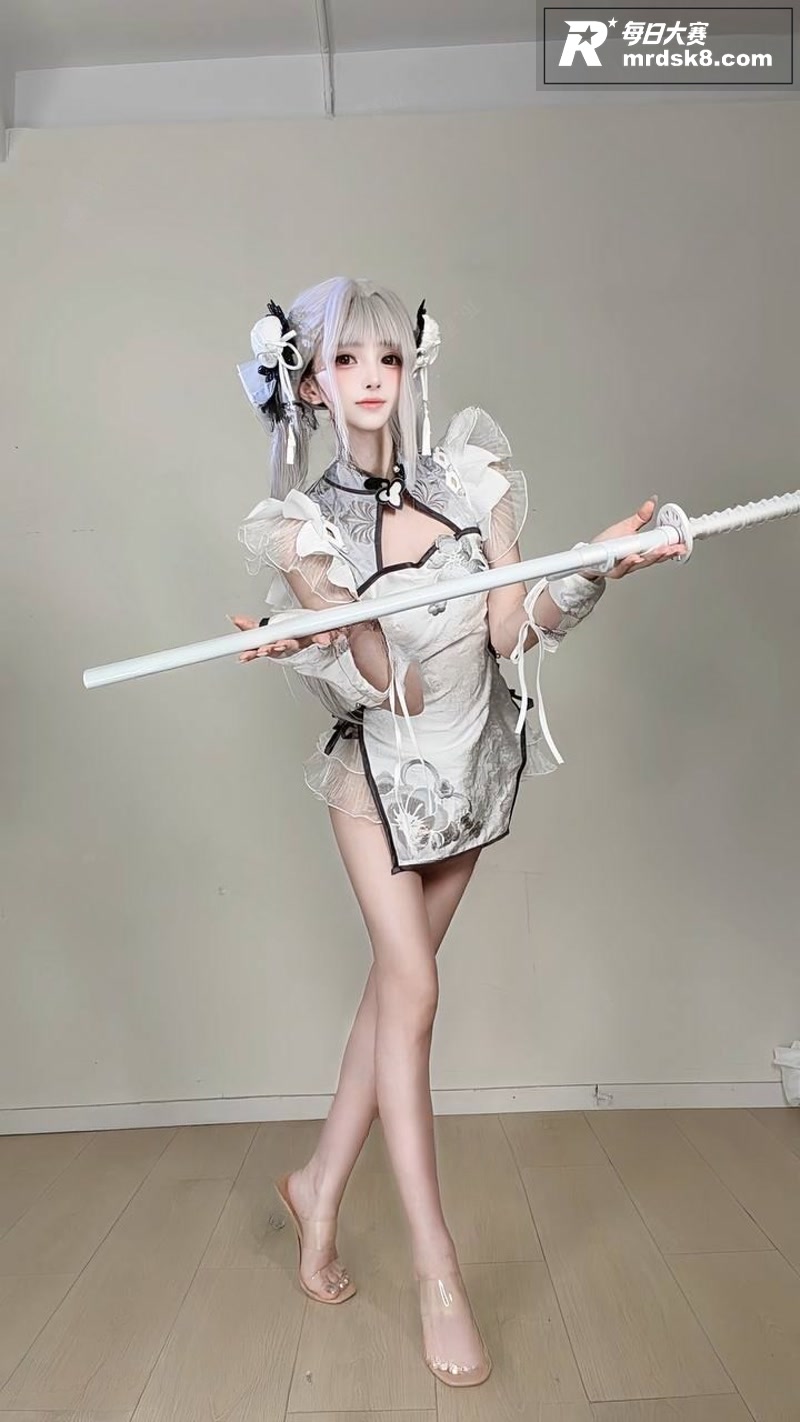推特反差萝莉 饼饼大相关图片7