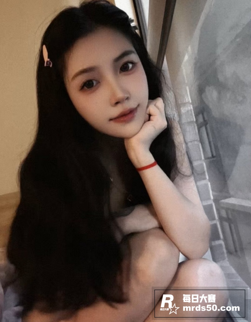极品高颜值齐刘海人妻相关图片2