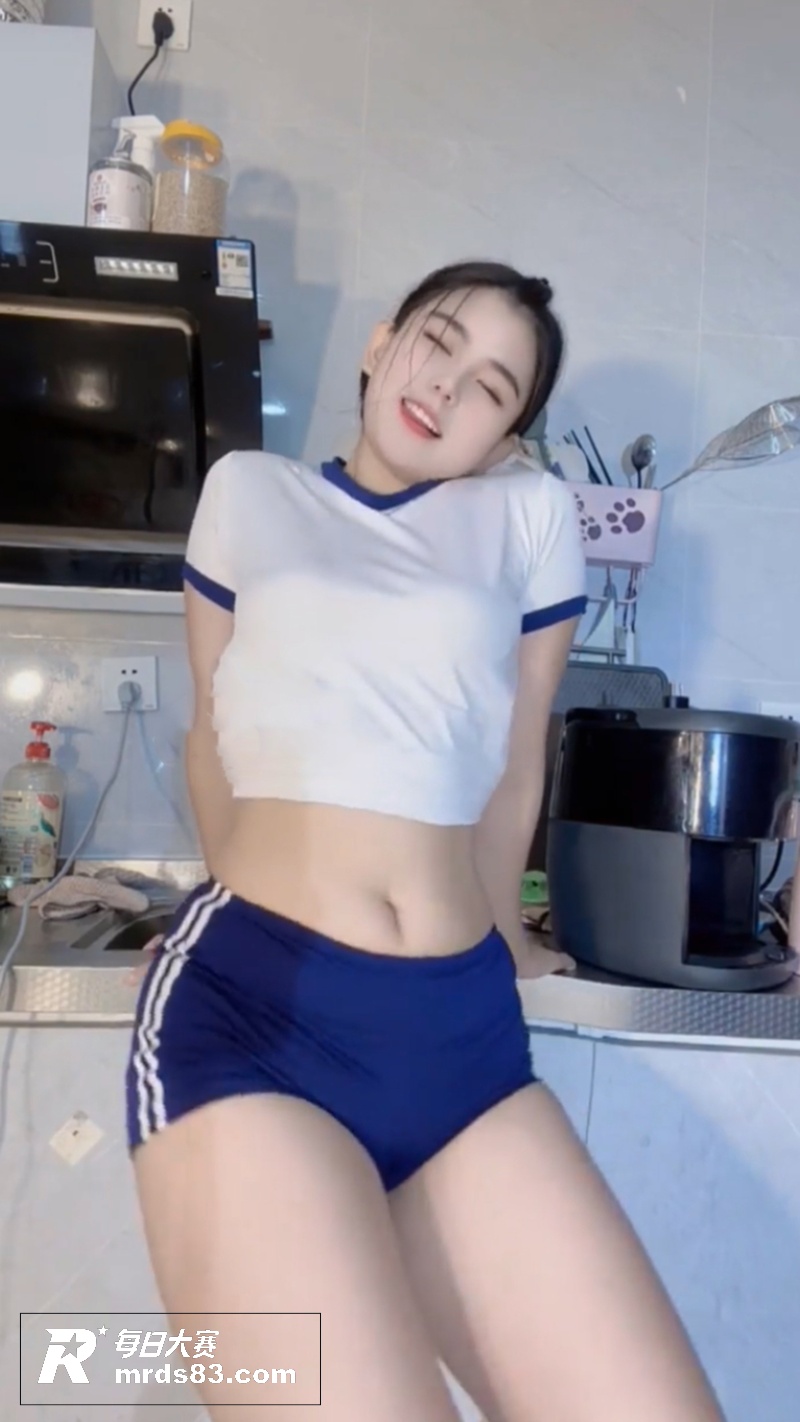 抖音百万御姐女神 小相关图片4