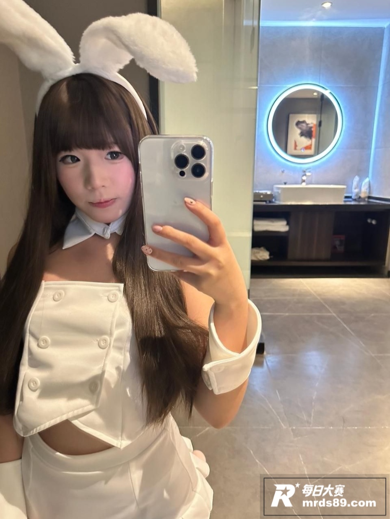 江苏19岁反差靓女 相关图片8