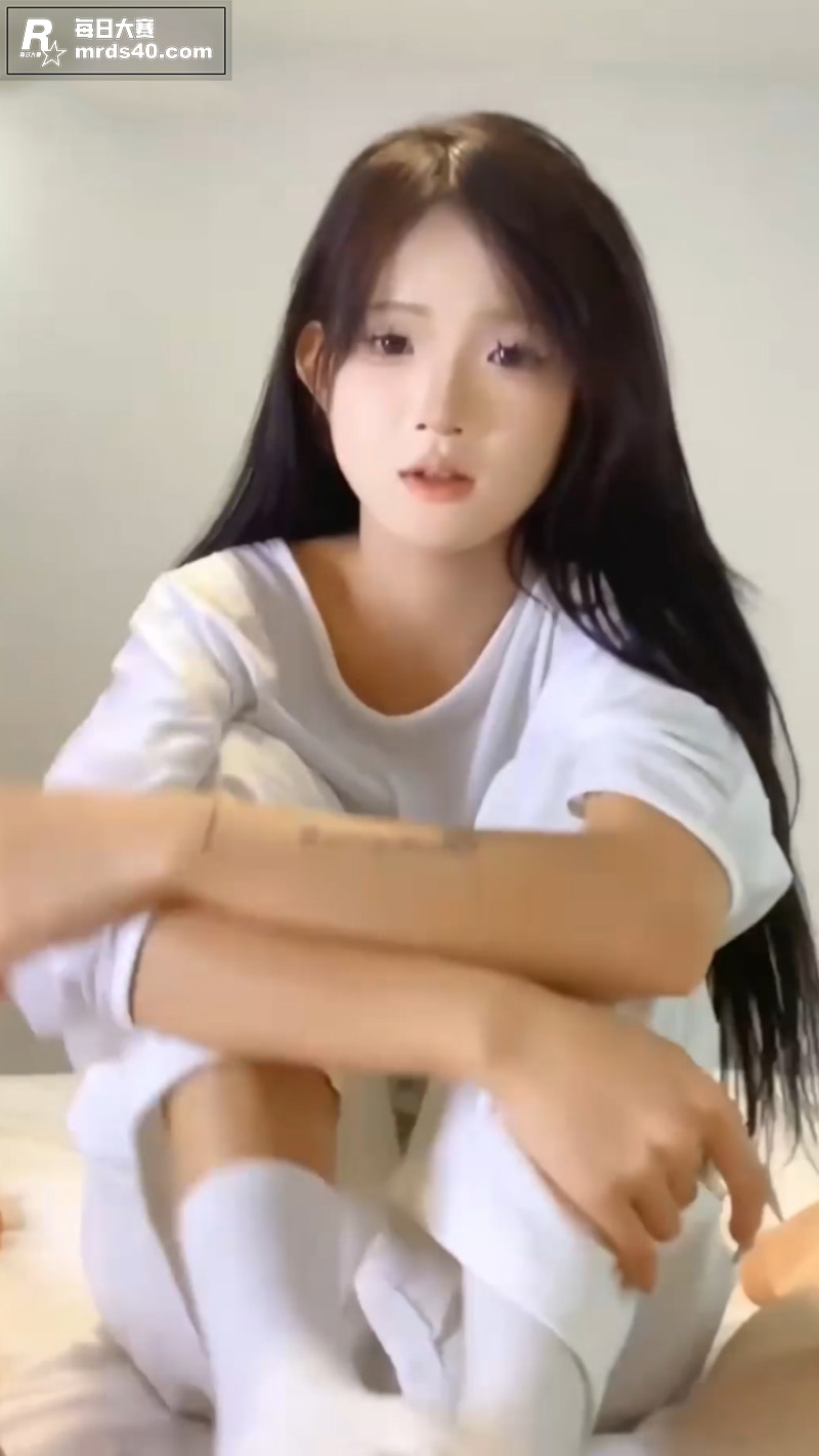 极品高颜值反差少女 相关图片1