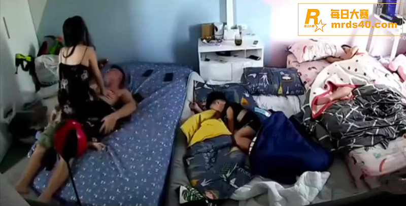 家庭监控破解泄密 儿相关图片3