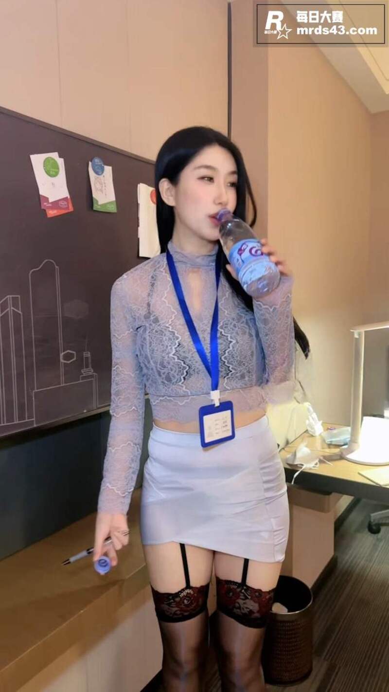 ASMR高颜值御姐 相关图片3