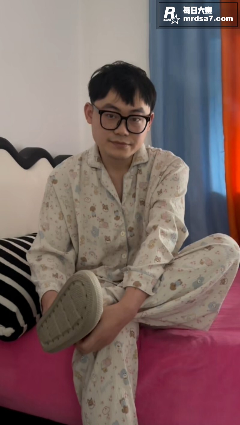 每日一抓！淫荡少妇出相关图片6