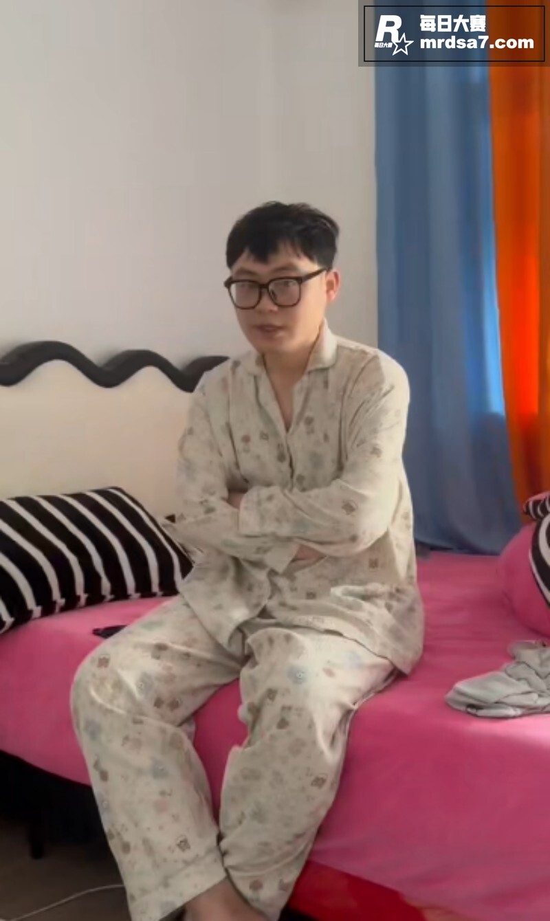 每日一抓！淫荡少妇出相关图片7