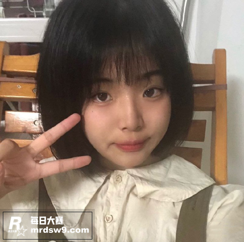 山西运城大一清纯短发相关图片1