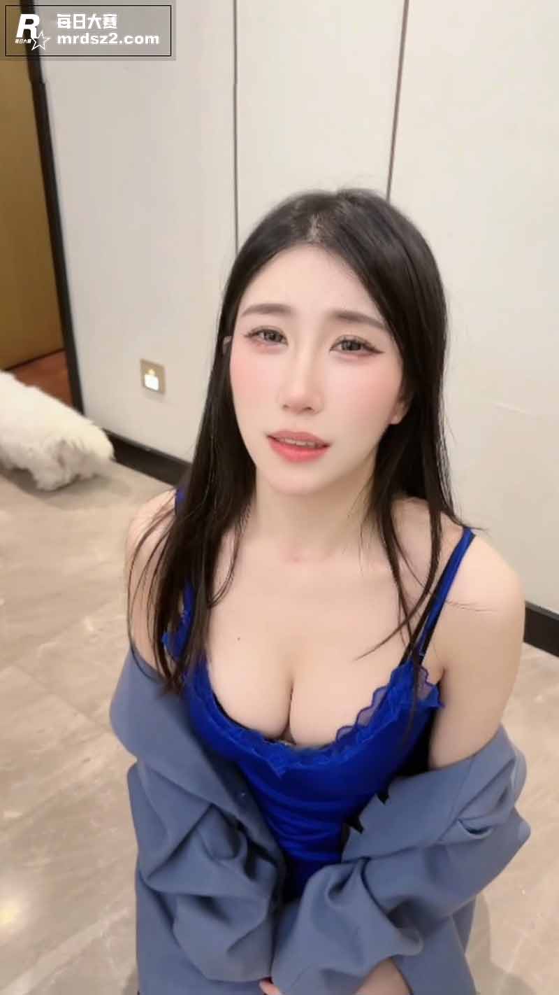 高颜值网红女神 可爱相关图片7