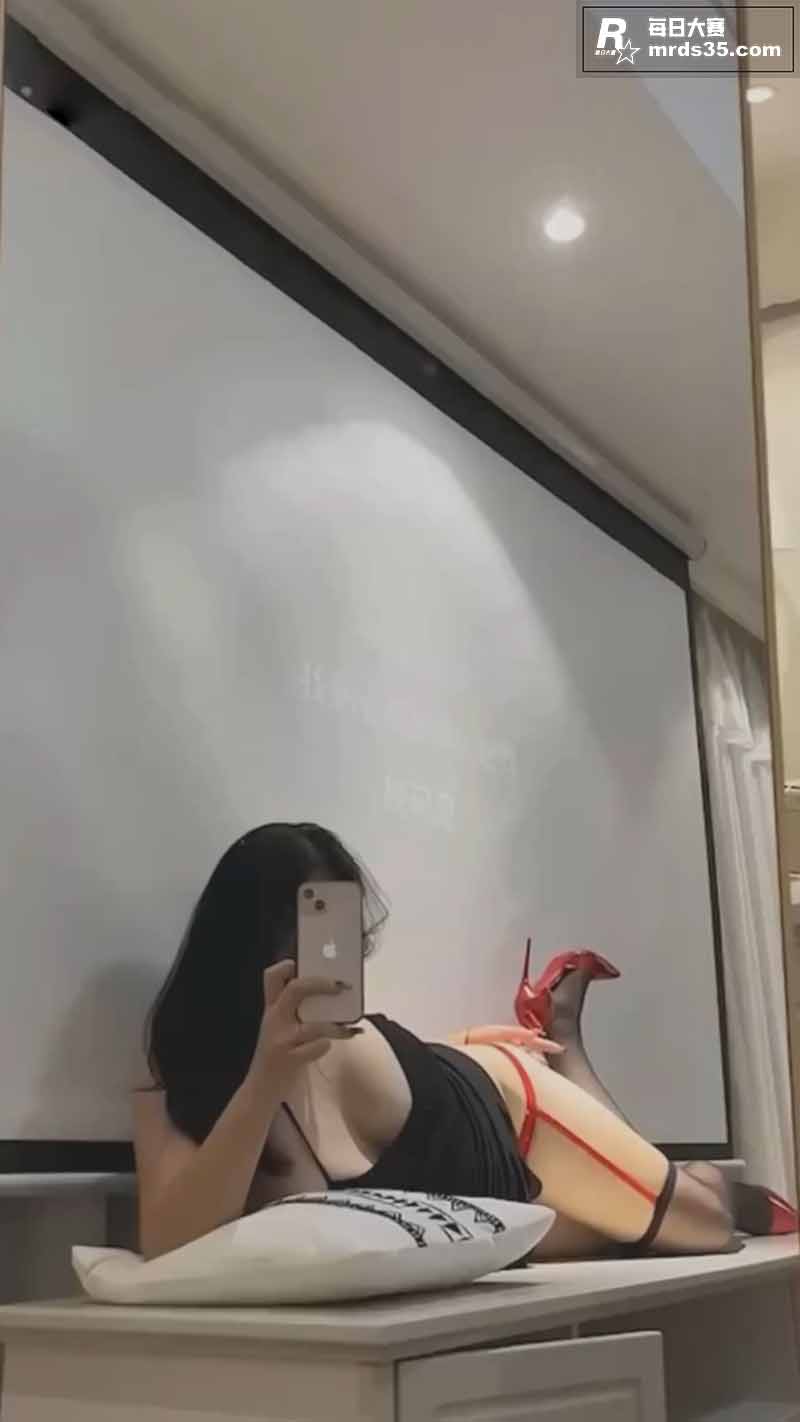 抖音40万粉丝巨乳网相关图片12