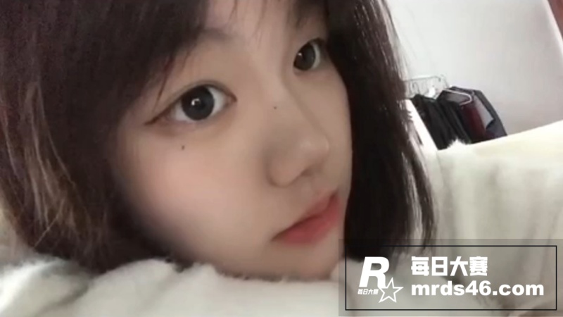 极品短发学生妹个人私相关图片1