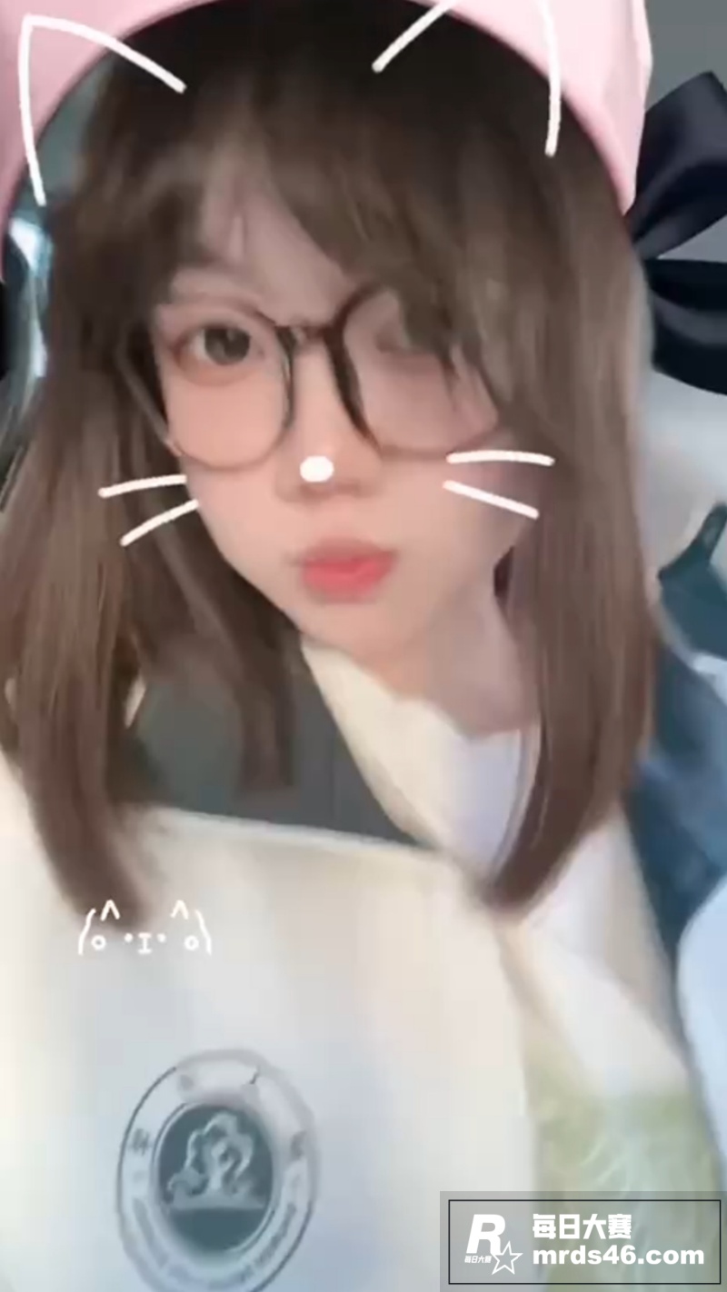 极品短发学生妹个人私相关图片2