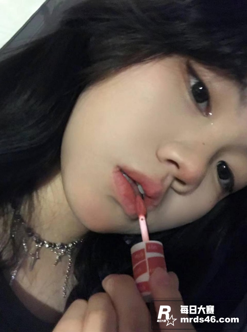 极品短发学生妹个人私相关图片8