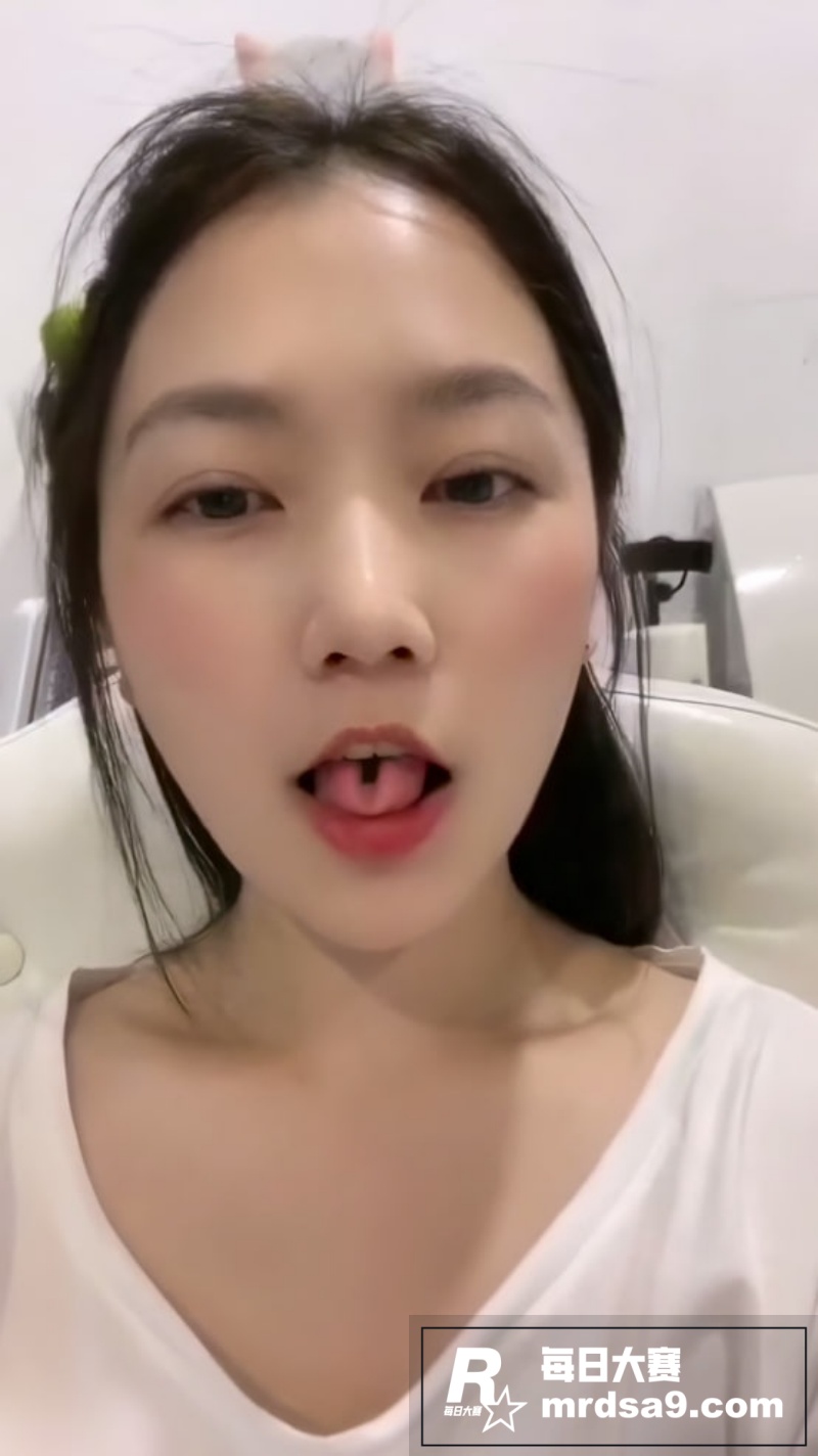 快手巧舌御姐网红 小相关图片6