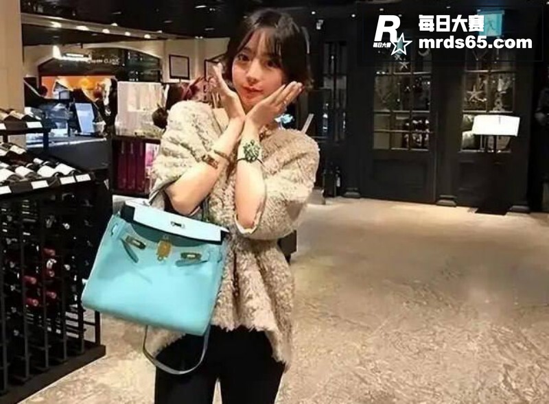 韩国财阀千金 黄荷娜相关图片8