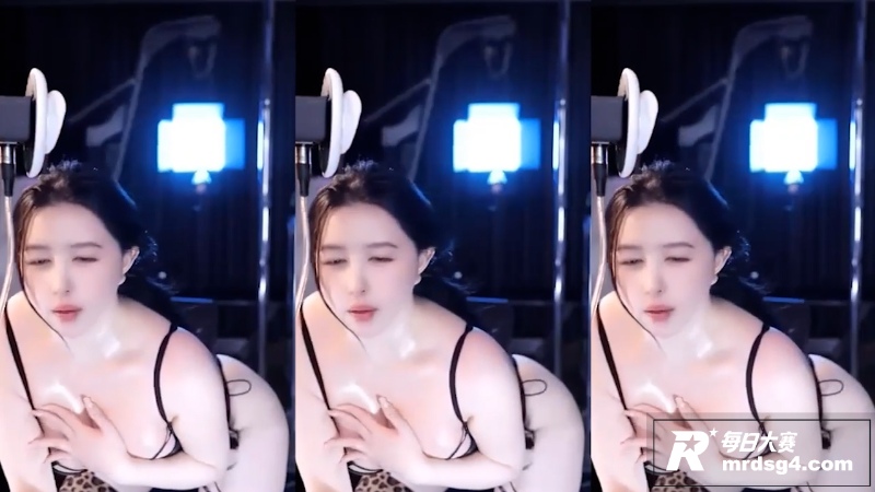 虎牙高颜值女神 小酒相关图片5