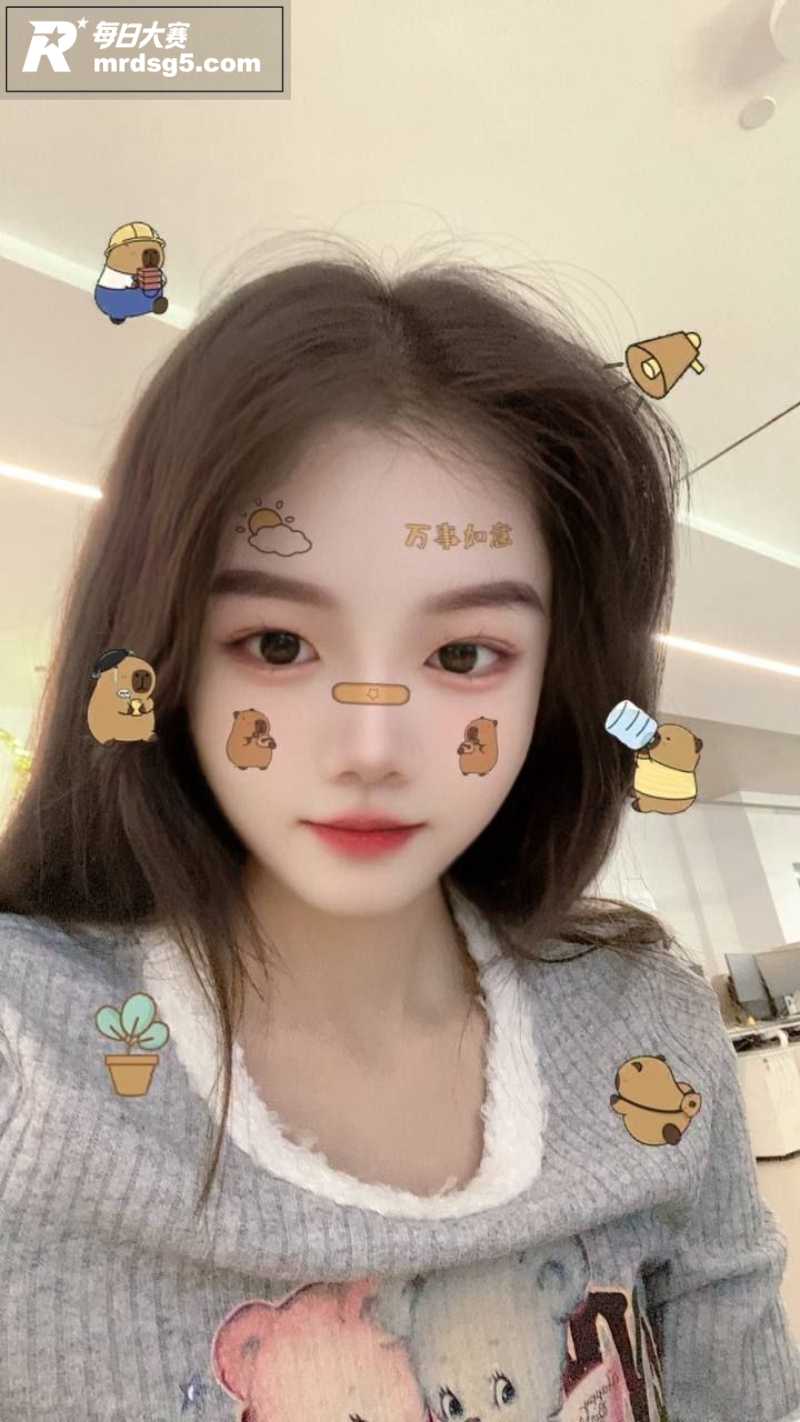 江苏无锡极品反差女大相关图片3