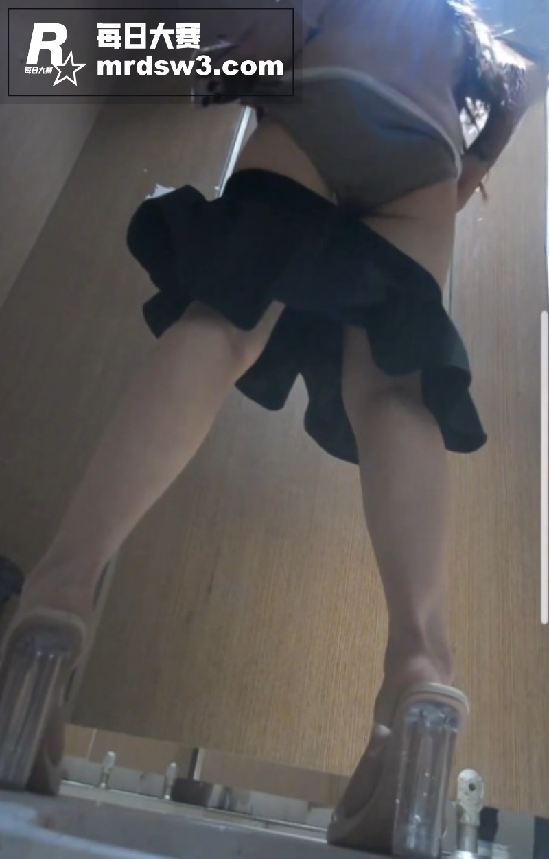 精品夜场女厕偷拍 各相关图片4