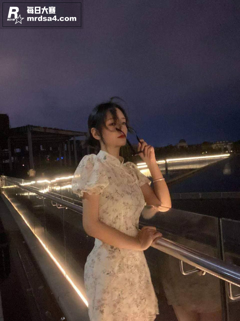 广东深圳反差眼镜妹 相关图片6