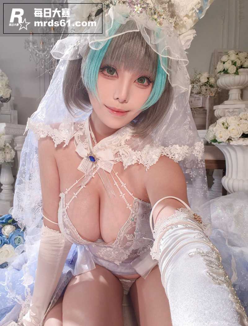 推特极品尤物女神 蜜相关图片4