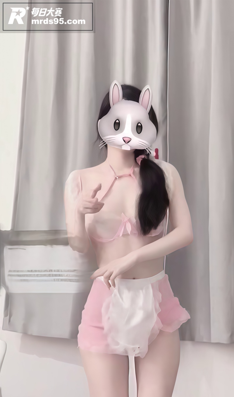 极品反差美乳萝莉 小相关图片1