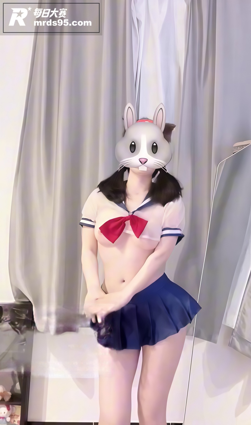 极品反差美乳萝莉 小相关图片5