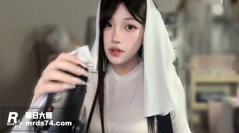 高颜值ASMR性感女相关图片4