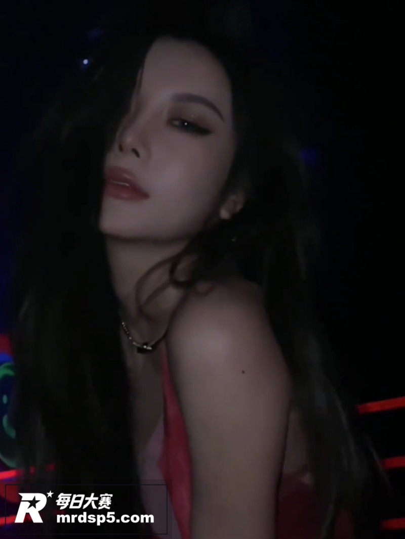 骚妈快乐屋PMV混剪相关图片3