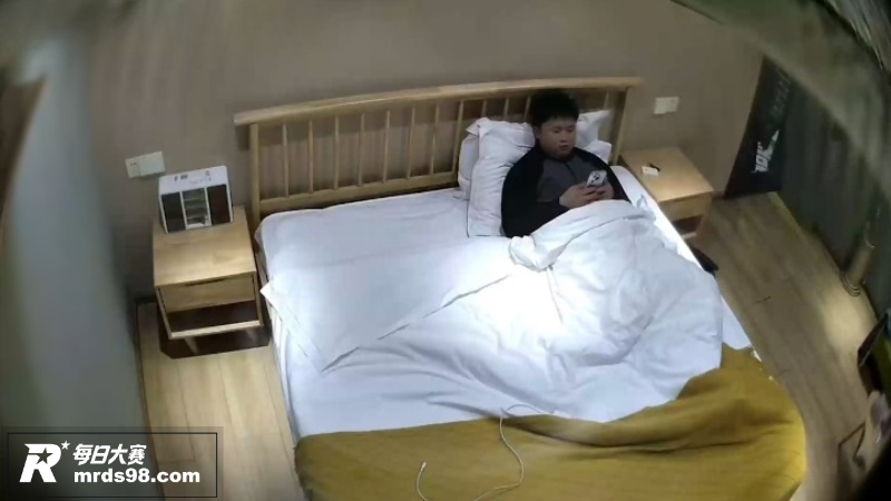 偷拍系列 极品苗条黑相关图片1