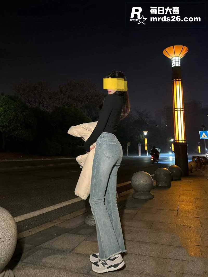 海角社区 奶子即正义相关图片1