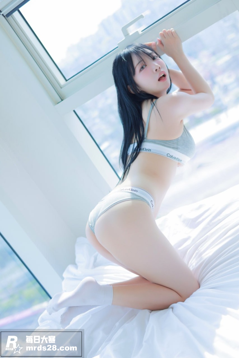 韩国极品身材巨乳福利相关图片4