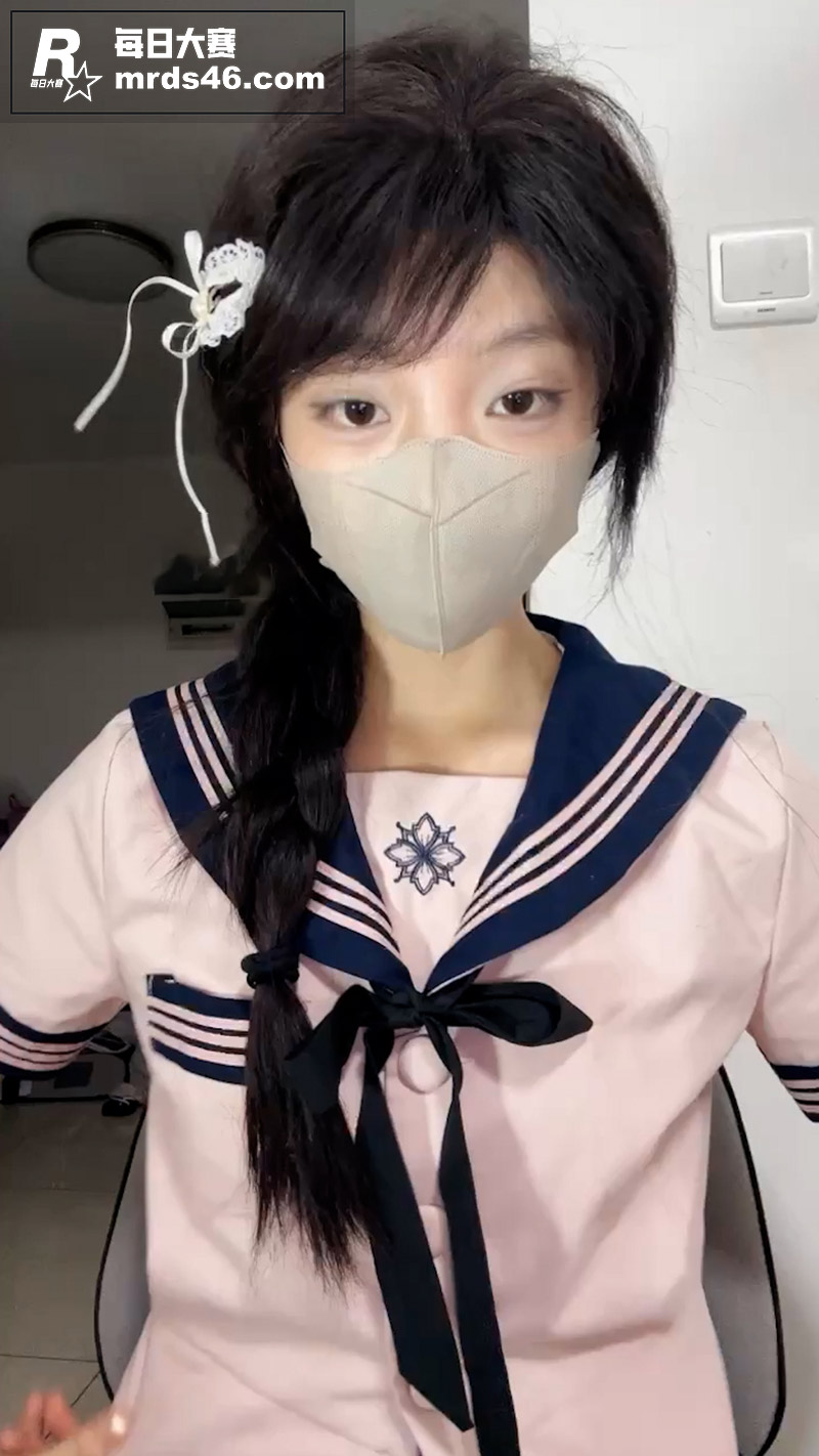 玩物直播国产女神 爱相关图片1