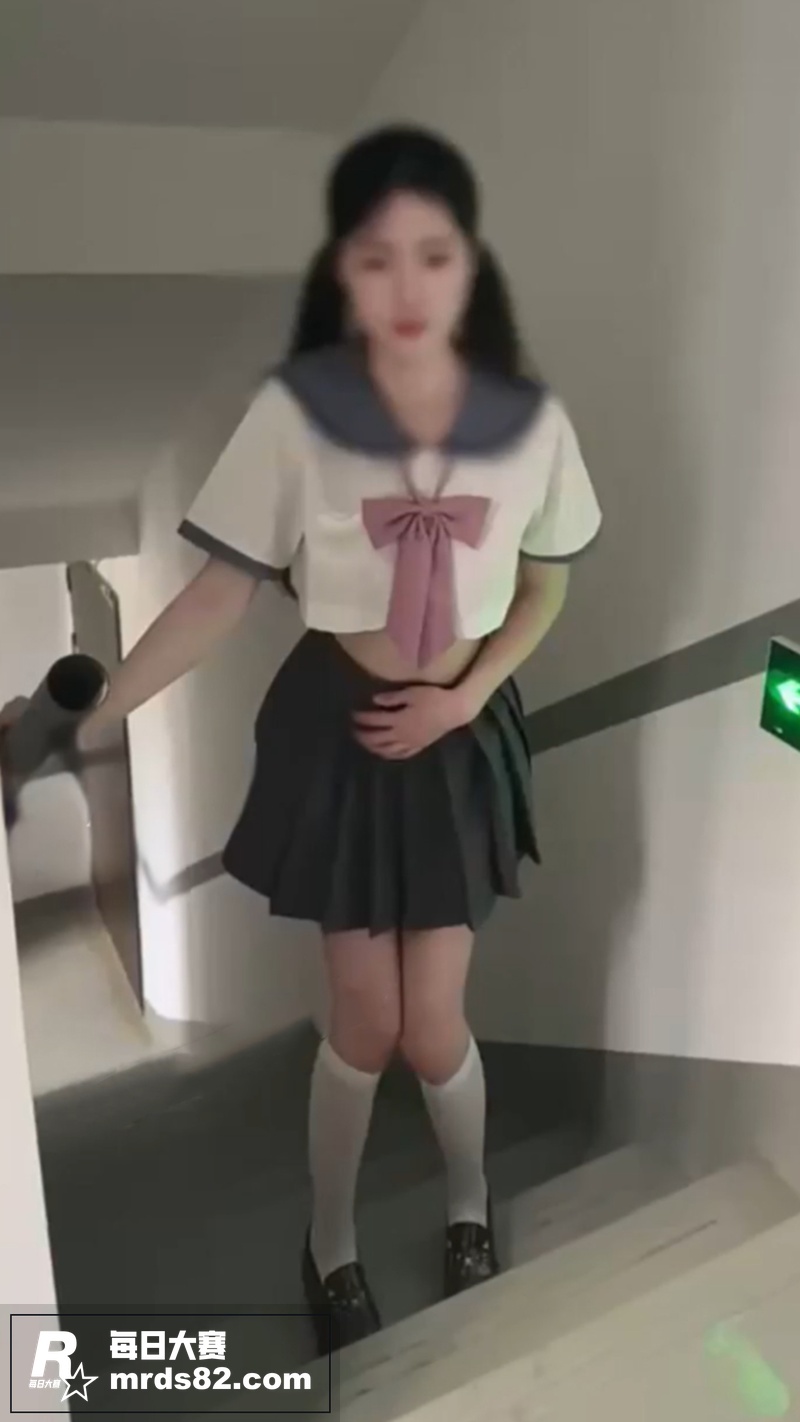 推特播音系反差少女 相关图片1