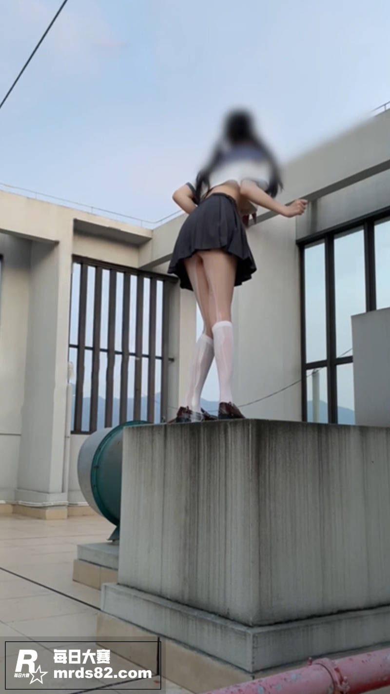 推特播音系反差少女 相关图片7