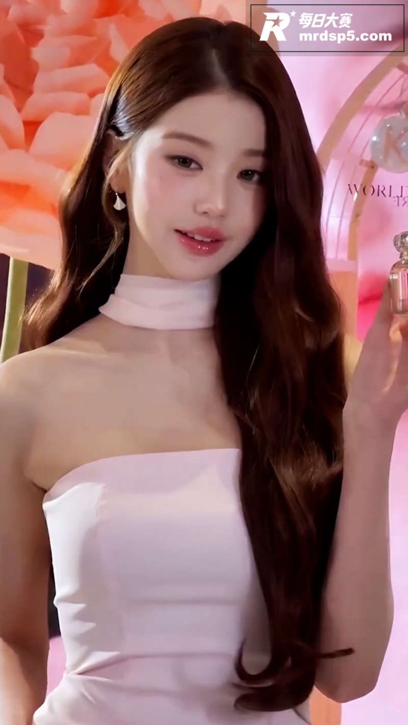 AI脱衣韩国女明星 相关图片1