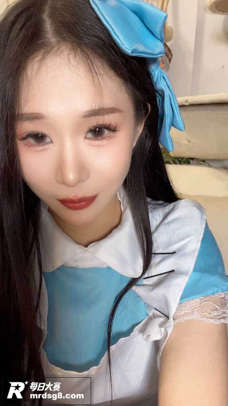 抖音高颜值反差御姐 相关图片1