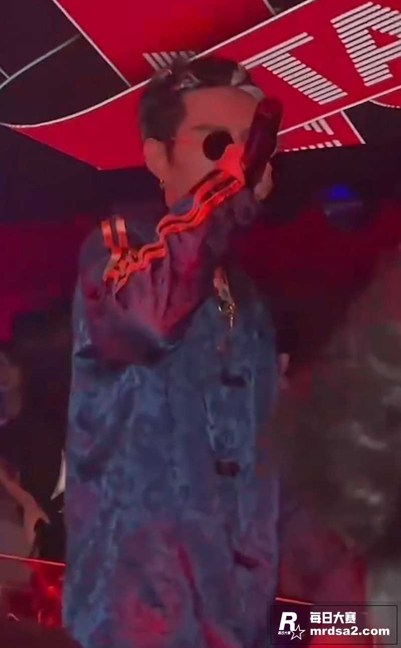 吴亦凡重现江湖 前夫相关图片5