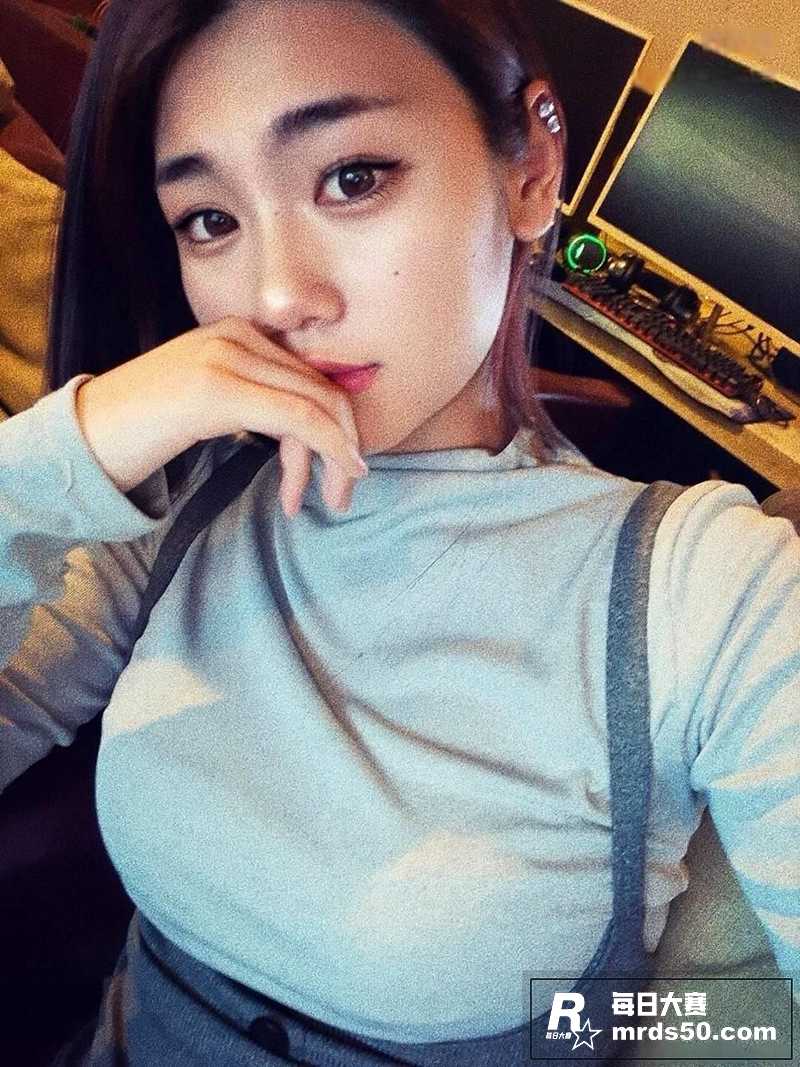 高颜值极品少妇 御姐相关图片7
