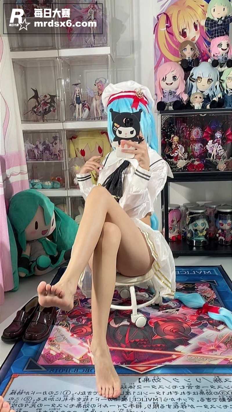 推特二次元萝莉 白栎相关图片2