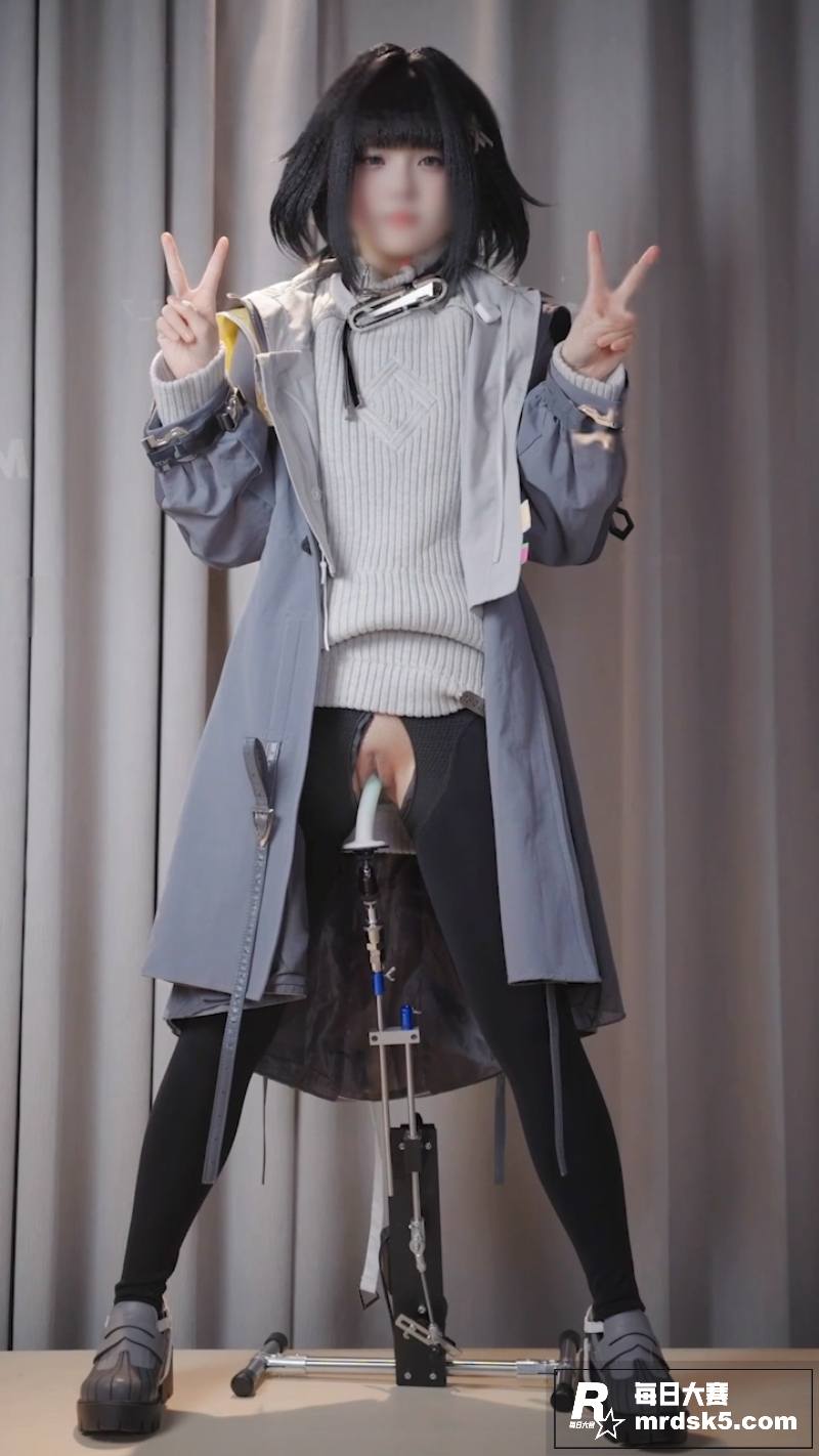 推特高颜值反差萝莉 相关图片2