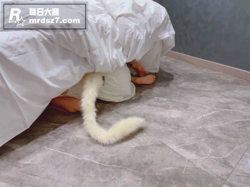 咕咕精 cos猫娘黄相关图片2