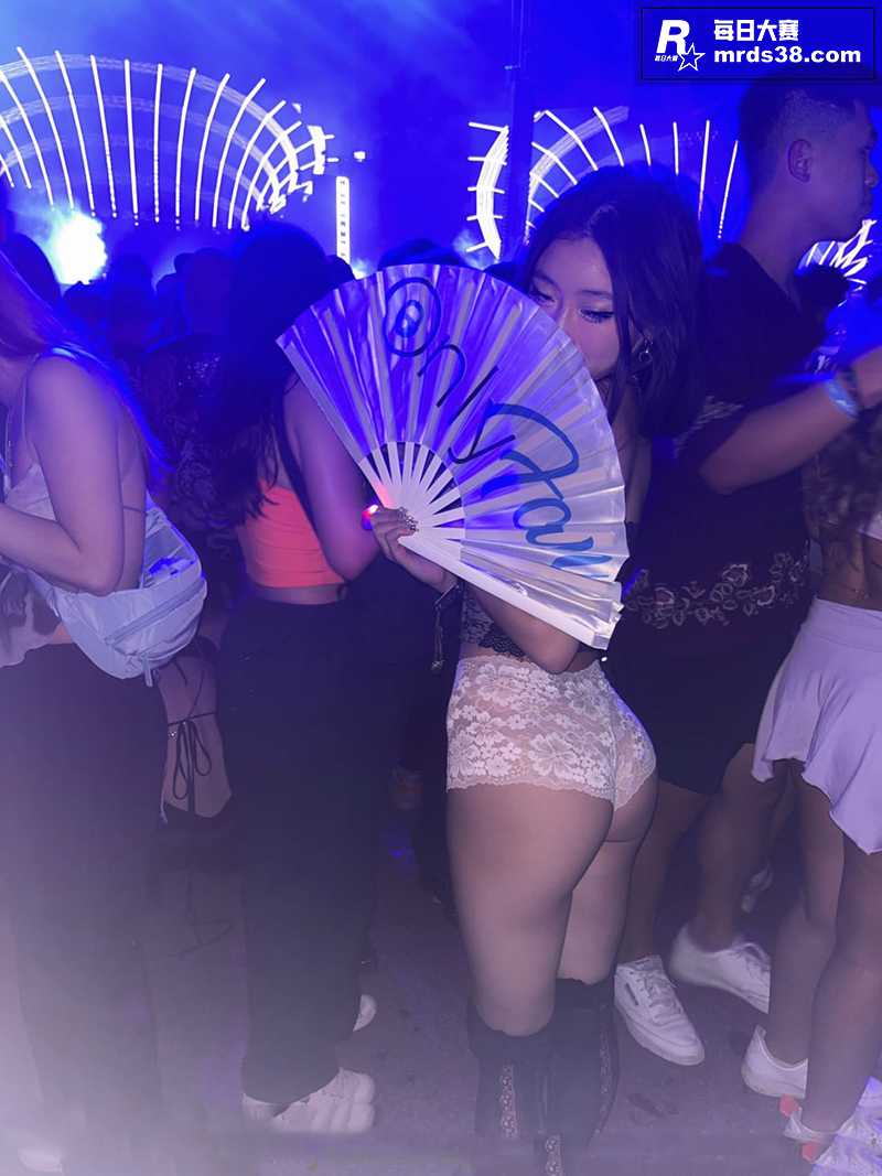 OnlyFans高颜相关图片4