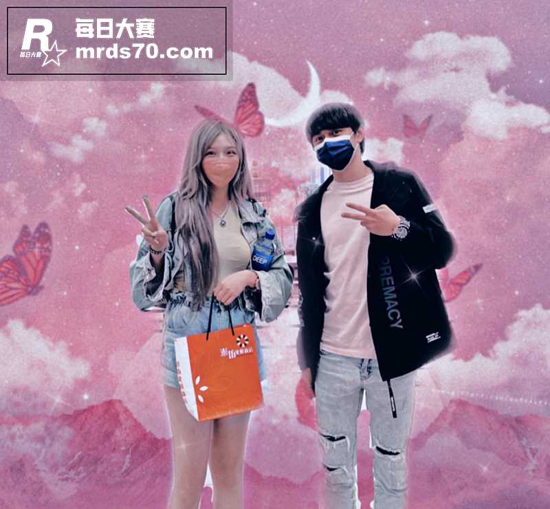 高颜值美少女与男友下相关图片1
