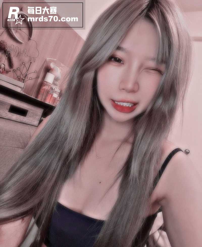 高颜值美少女与男友下相关图片2