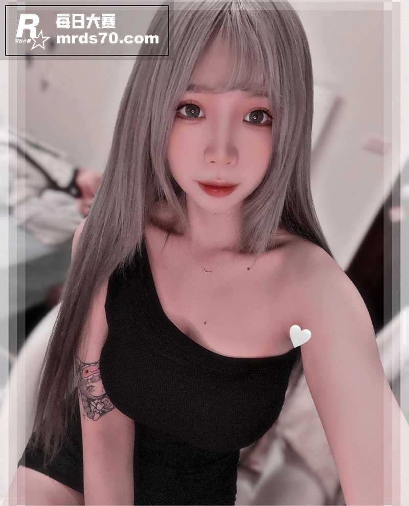 高颜值美少女与男友下相关图片3