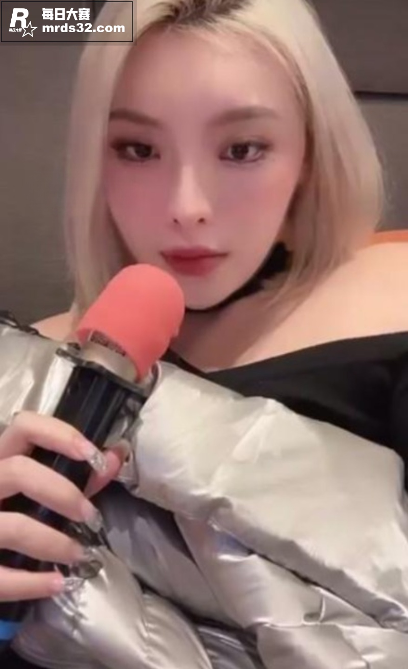 台湾巨乳健身骚母狗 相关图片1