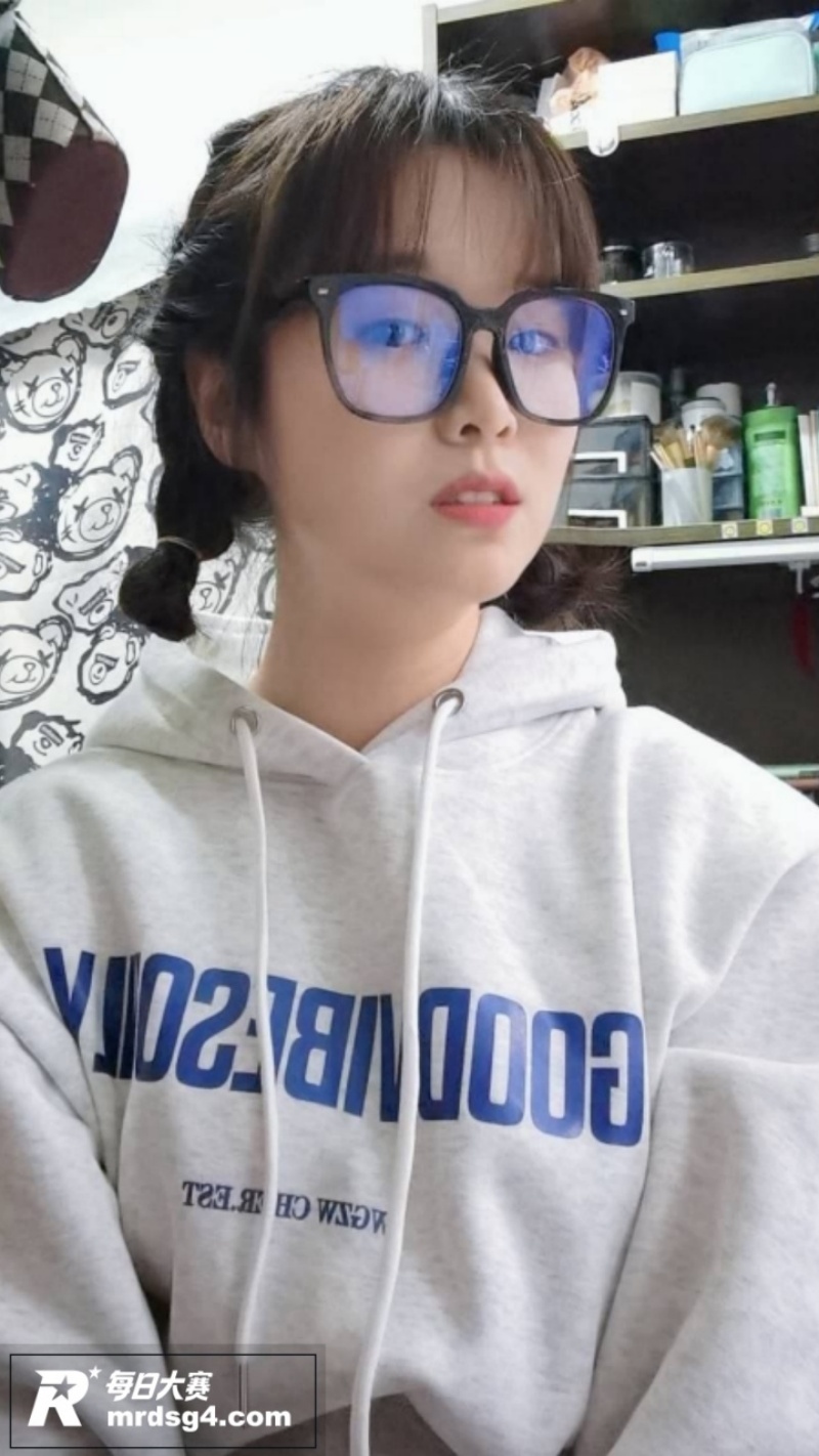 云南昆明学生妹 肖雨相关图片1