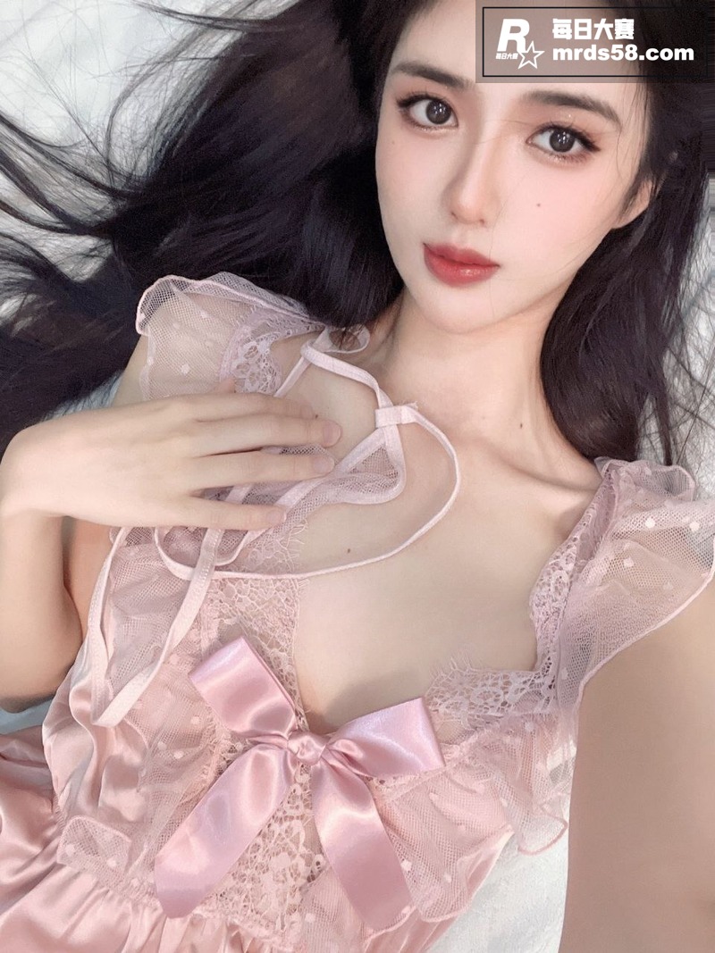 推特高颜福利姬 粉了相关图片3