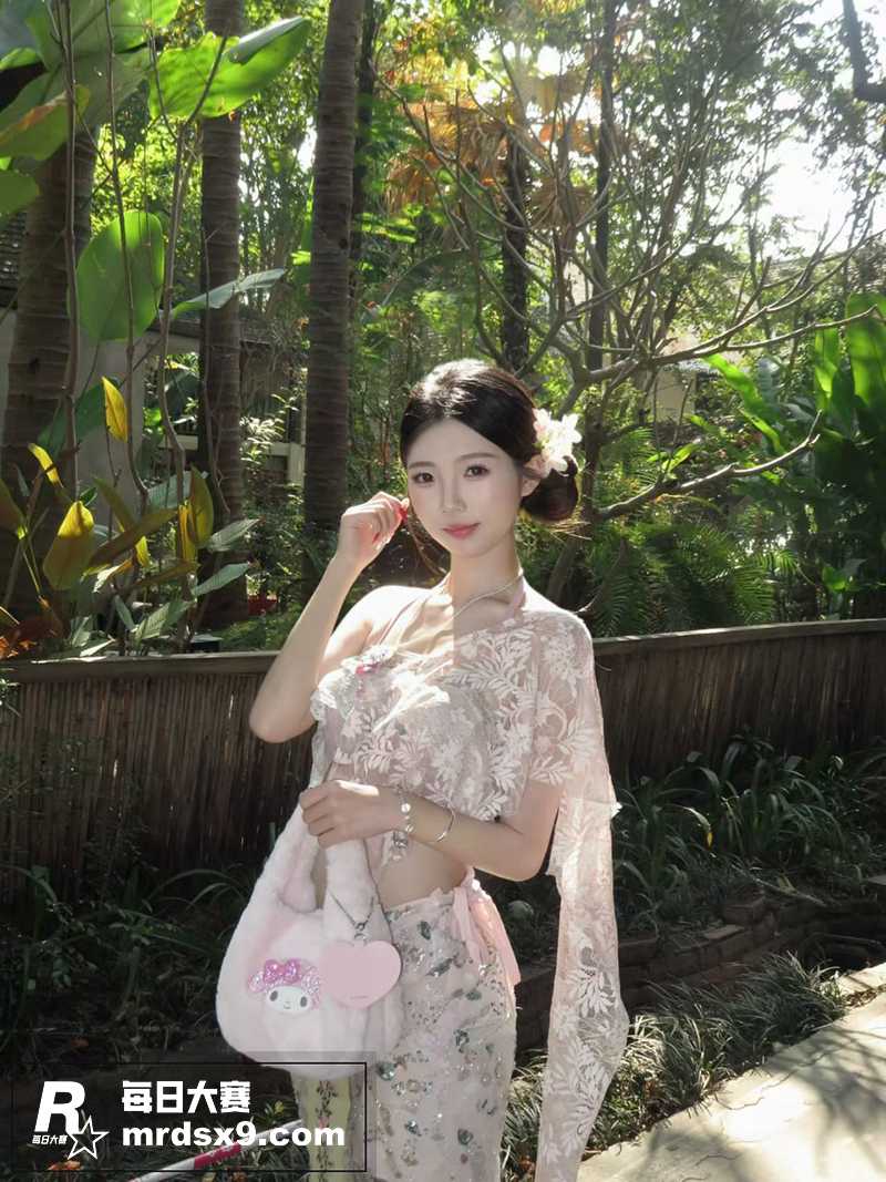 B站顶级网红甜妹 椰相关图片3