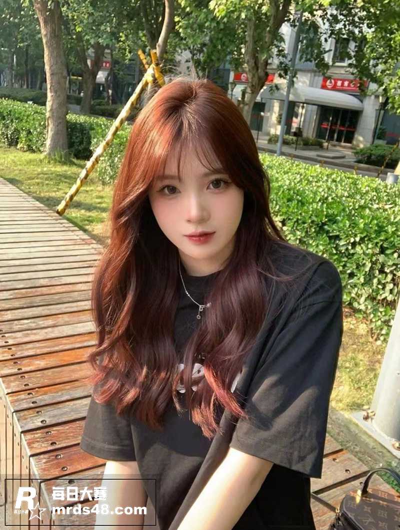 河北承德美少女 冯琪相关图片3